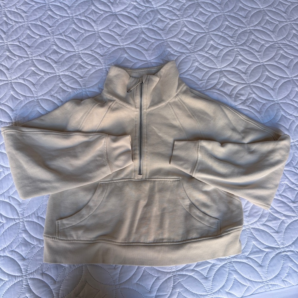 Peloton x Lululemon Scuba hoodie cropped